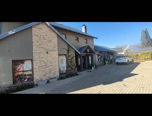 4 BEDROOM HOUSE FOR SALE IN NEW REDRUTH